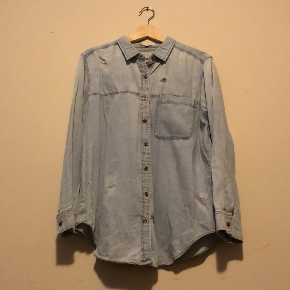 ARDENE - Oversized Distressed Denim